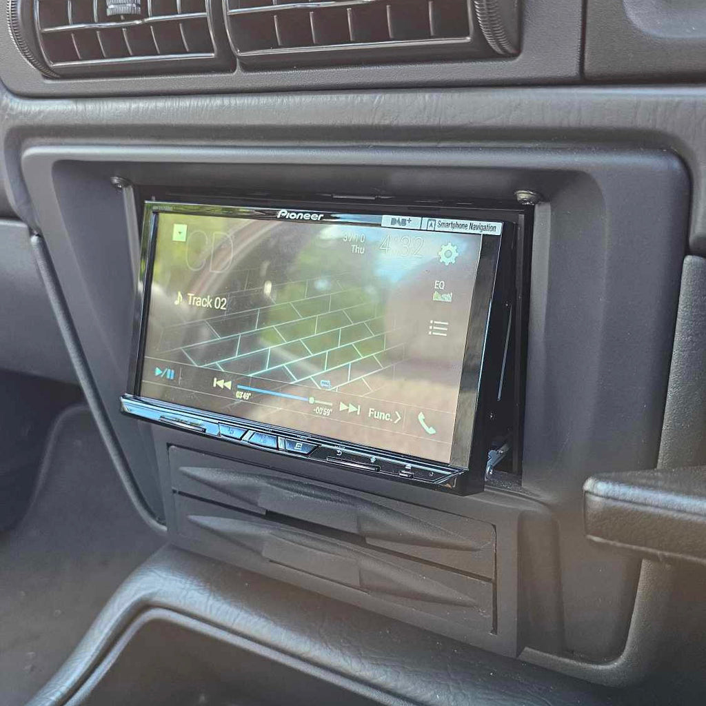 EA-ED Double DIN, drink holder (Aerpro)